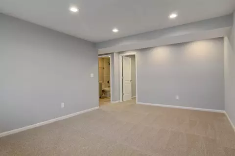 7449 Parrish Ave, Hammond, IN 46323 photo 8