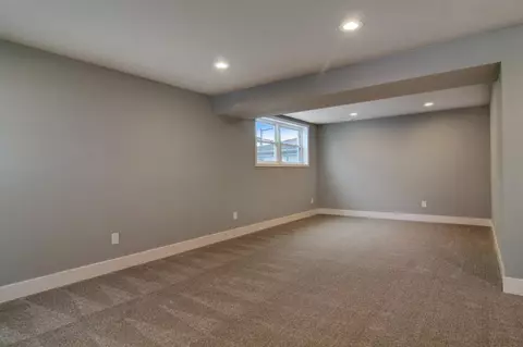 7449 Parrish Ave, Hammond, IN 46323 photo 11