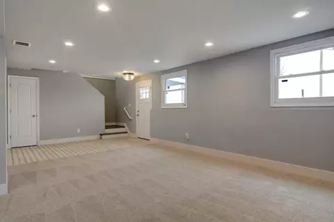 7449 Parrish Ave, Hammond, IN 46323 photo 12
