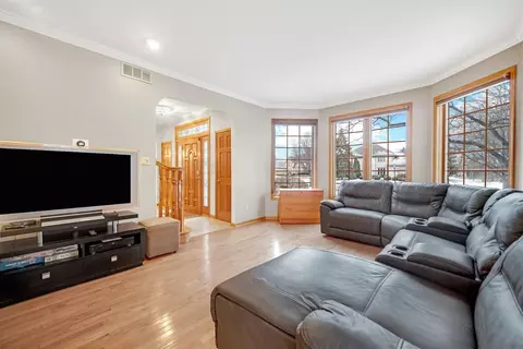 901 Killarney Dr, Dyer, IN 46311 photo 4