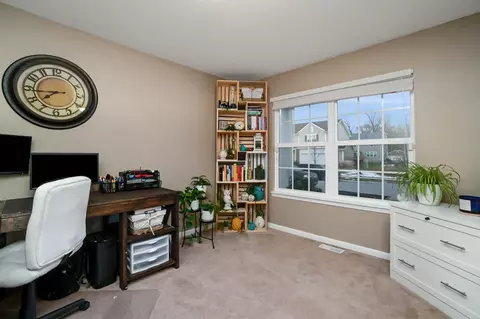 2392 Jupiter St, Portage, IN 46368 photo 3