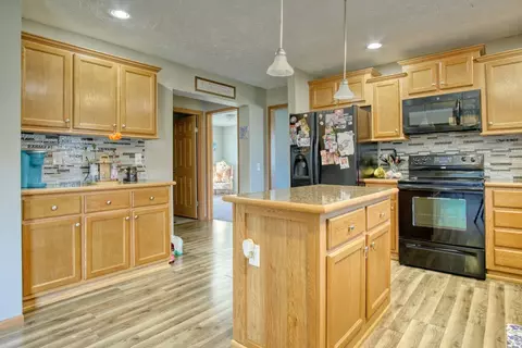 9131 N 100, Wheatfield, IN 46392 photo 8
