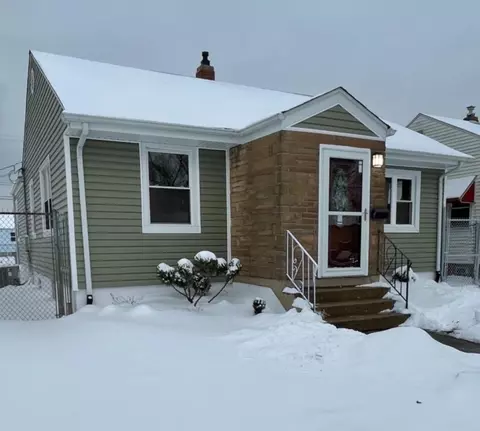 627 Gerry St, Gary, IN 46406 photo 2