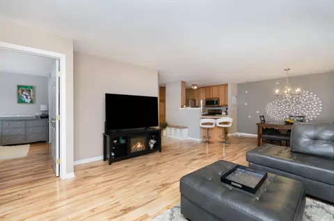 622 Cambridge Ct #1B, Munster, IN 46321 photo 5