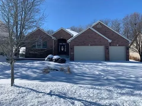1005 Doe Path Ln, Crown Point, IN 46307 photo 1