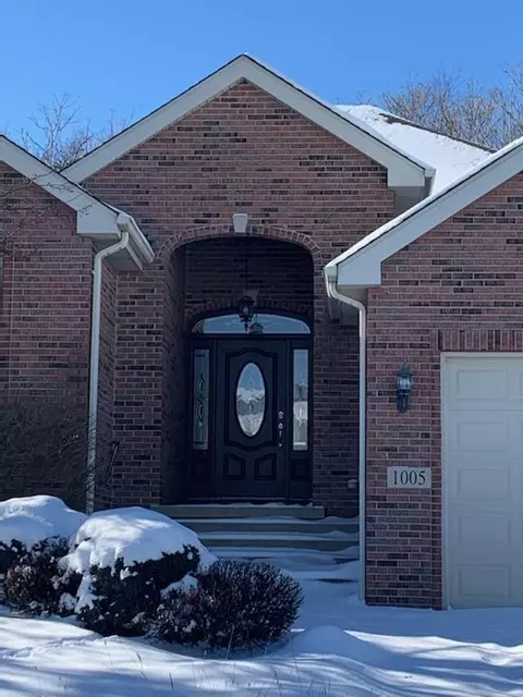 1005 Doe Path Ln, Crown Point, IN 46307 photo 2