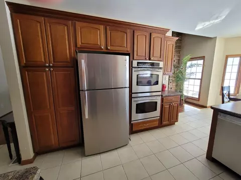 1005 Doe Path Ln, Crown Point, IN 46307 photo 8