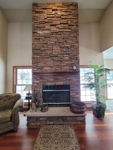 1005 Doe Path Ln, Crown Point, IN 46307 photo 5