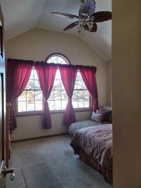 1005 Doe Path Ln, Crown Point, IN 46307 photo 19