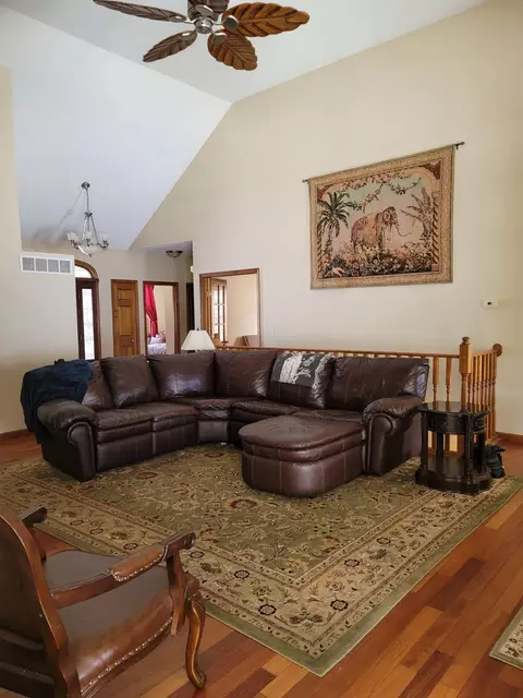 1005 Doe Path Ln, Crown Point, IN 46307 photo 13