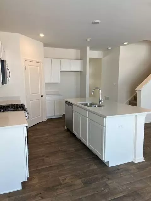 10445 Whitney Pl, Saint John, IN 46373 photo 8