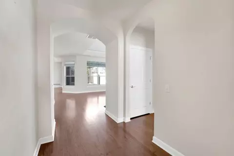 2820 Rustic Crooked Cir, Valparaiso, IN 46385 photo 9