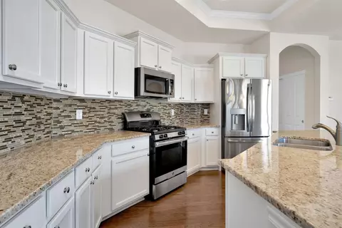 2820 Rustic Crooked Cir, Valparaiso, IN 46385 photo 12