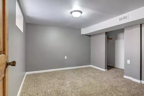 1200 Roosevelt Pl, Gary, IN 46404 photo 13