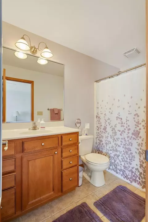 303 Juniper St, De Motte, IN 46310 photo 10