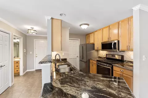 537 Cambridge Ct #1D, Munster, IN 46321 photo 4