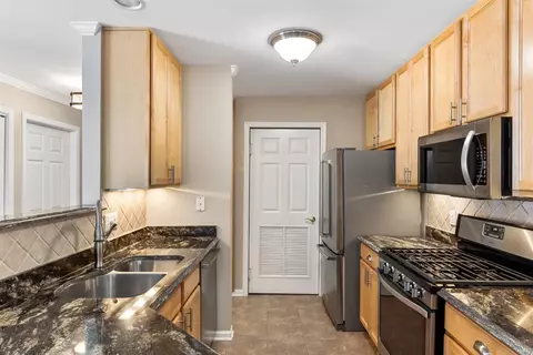 537 Cambridge Ct #1D, Munster, IN 46321 photo 5