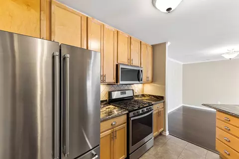537 Cambridge Ct #1D, Munster, IN 46321 photo 6