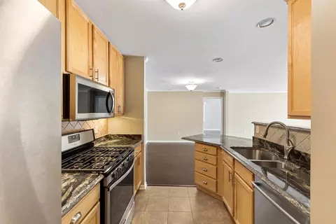 537 Cambridge Ct #1D, Munster, IN 46321 photo 7