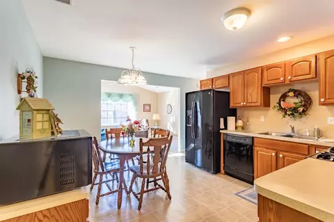 328 W 43rd Ct, Griffith, IN 46319 photo 8