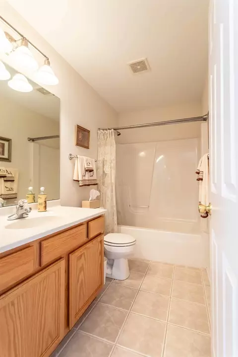 7046 Tompkins Ct, Griffith, IN 46319 photo 18