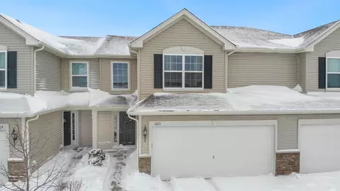 11121 Vermont Cir, Crown Point, IN 46307 photo 1
