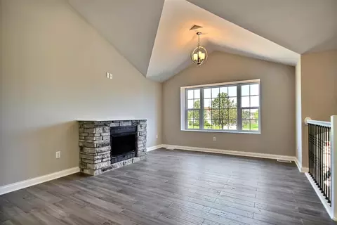 122 N Union St, Crown Point, IN 46307 photo 5
