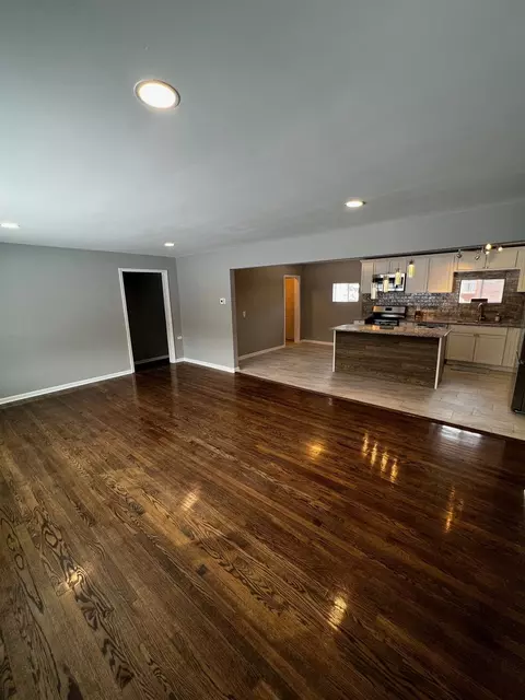 6622 Ash Pl, Gary, IN 46403 photo 5