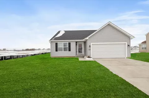17127 Mayflower Dr, Lowell, IN 46356 photo 1