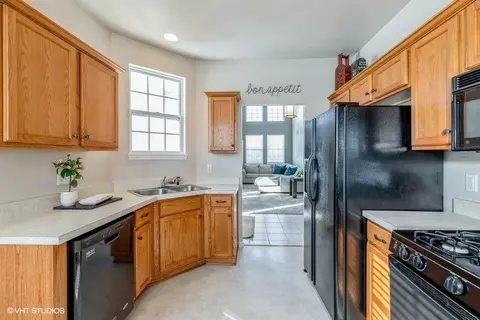 8034 Knickerbocker Pl, Dyer, IN 46311 photo 5