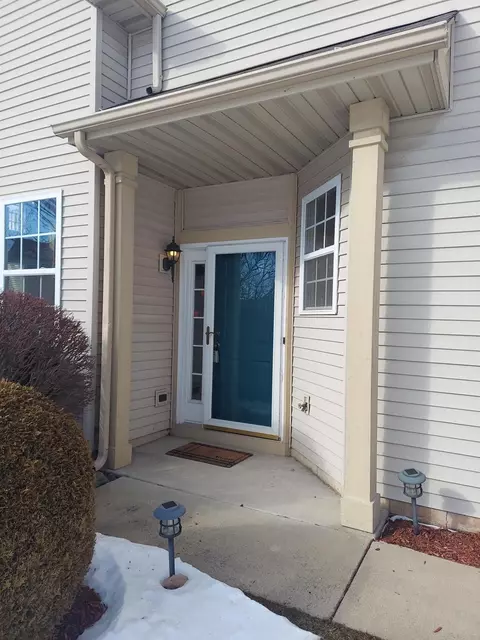 8034 Knickerbocker Pl, Dyer, IN 46311 photo 2