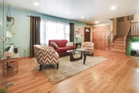 8724 Manor Ave, Munster, IN 46321 photo 3