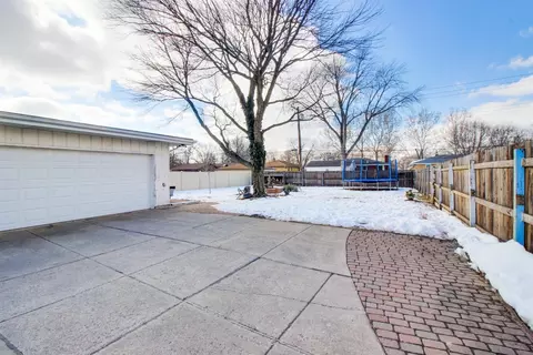 8724 Manor Ave, Munster, IN 46321 photo 15