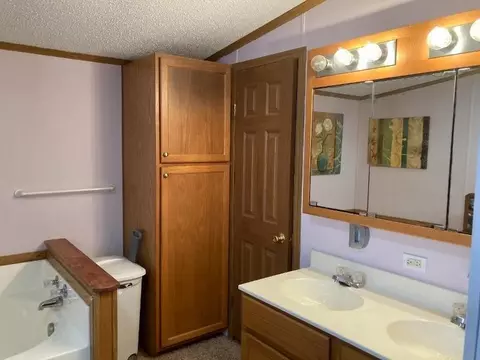 9065 E 50, Knox, IN 46534 photo 11