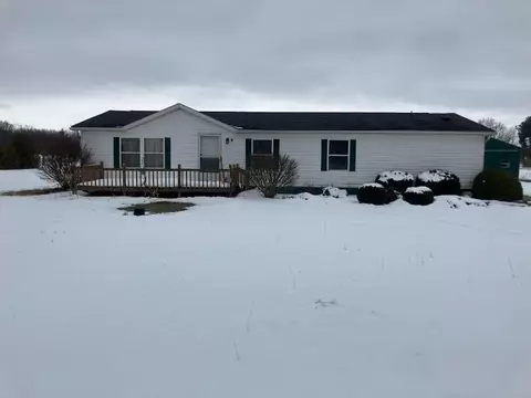 9065 E 50, Knox, IN 46534 photo 1