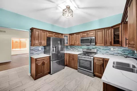 5240 W 4th Pl, Gary, IN 46406 photo 9