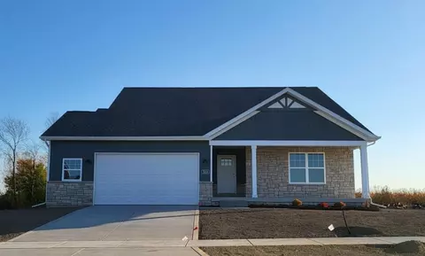5113 Southview Dr, Lowell, IN 46356 photo 1
