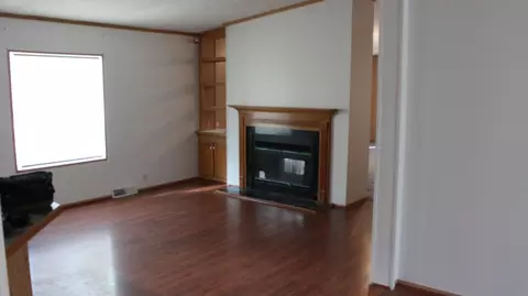 5262 Adams St, Gary, IN 46408 photo 2
