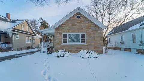411 E Clark St, Crown Point, IN 46307 photo 2