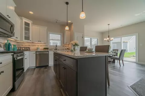 468 Cypress Ln, Chesterton, IN 46304 photo 9