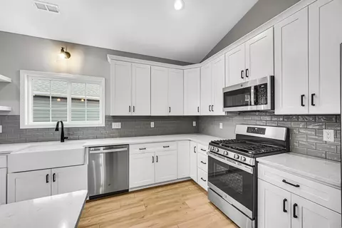 711 Verdano Ter, Crown Point, IN 46307 photo 5