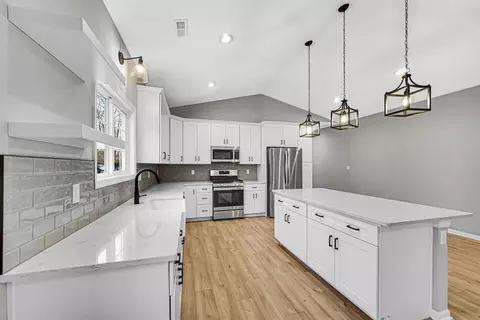 711 Verdano Ter, Crown Point, IN 46307 photo 7