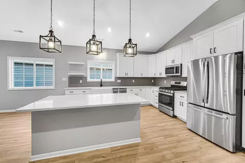 711 Verdano Ter, Crown Point, IN 46307 photo 4