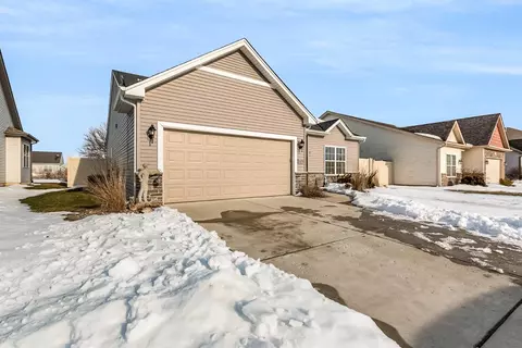 1173 Sawgrass Dr, Griffith, IN 46319 photo 3