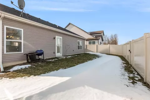 1173 Sawgrass Dr, Griffith, IN 46319 photo 24