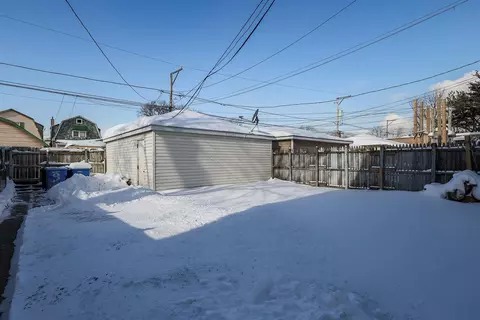 10352 S Avenue L, Chicago, IL 60617 photo 18