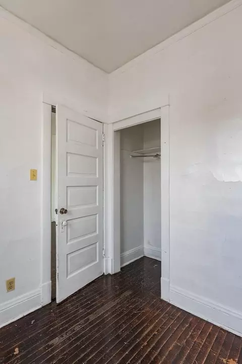 10352 S Avenue L, Chicago, IL 60617 photo 13