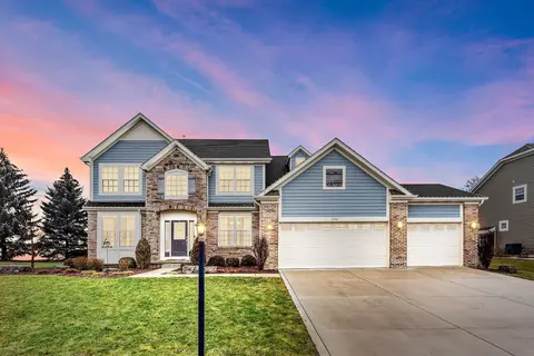 2352 Naples Dr, Valparaiso, IN 46385 photo 17