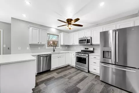 276 Spring Wood Ct, Porter, IN 46304 photo 9