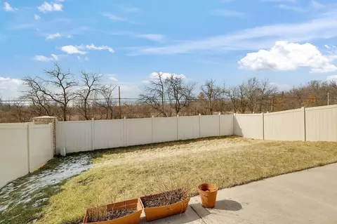 1218 Sawgrass Dr, Griffith, IN 46319 photo 23